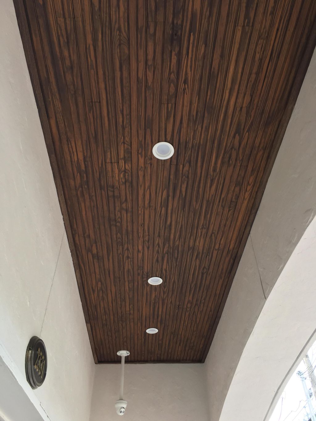 Outside 4inch can lights retrofitted 