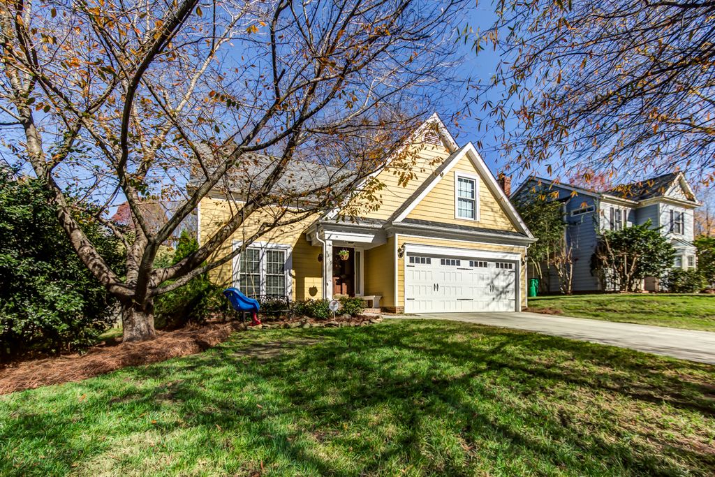 Past listing sold in 2015