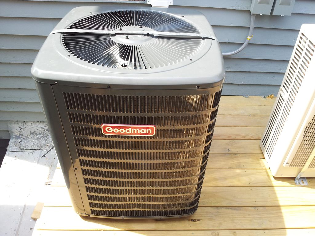 Goodman 2 ton Condenser