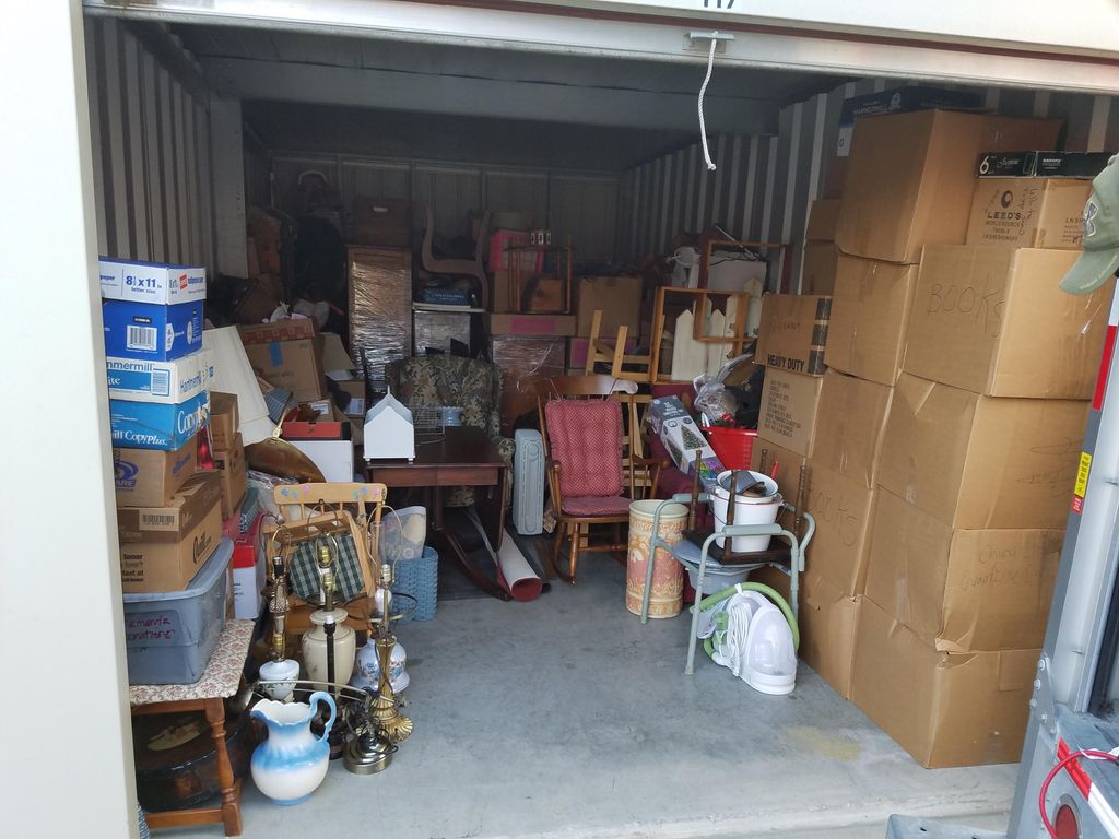 3 bedroom mini storage.