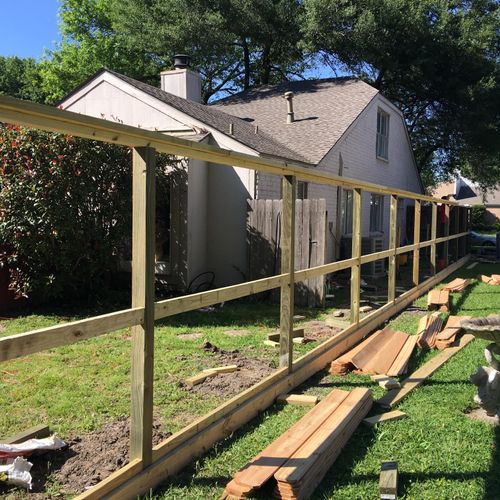 Wood Privacy Fence (Frame)