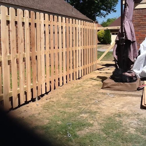 Shadow box cedar picket fence