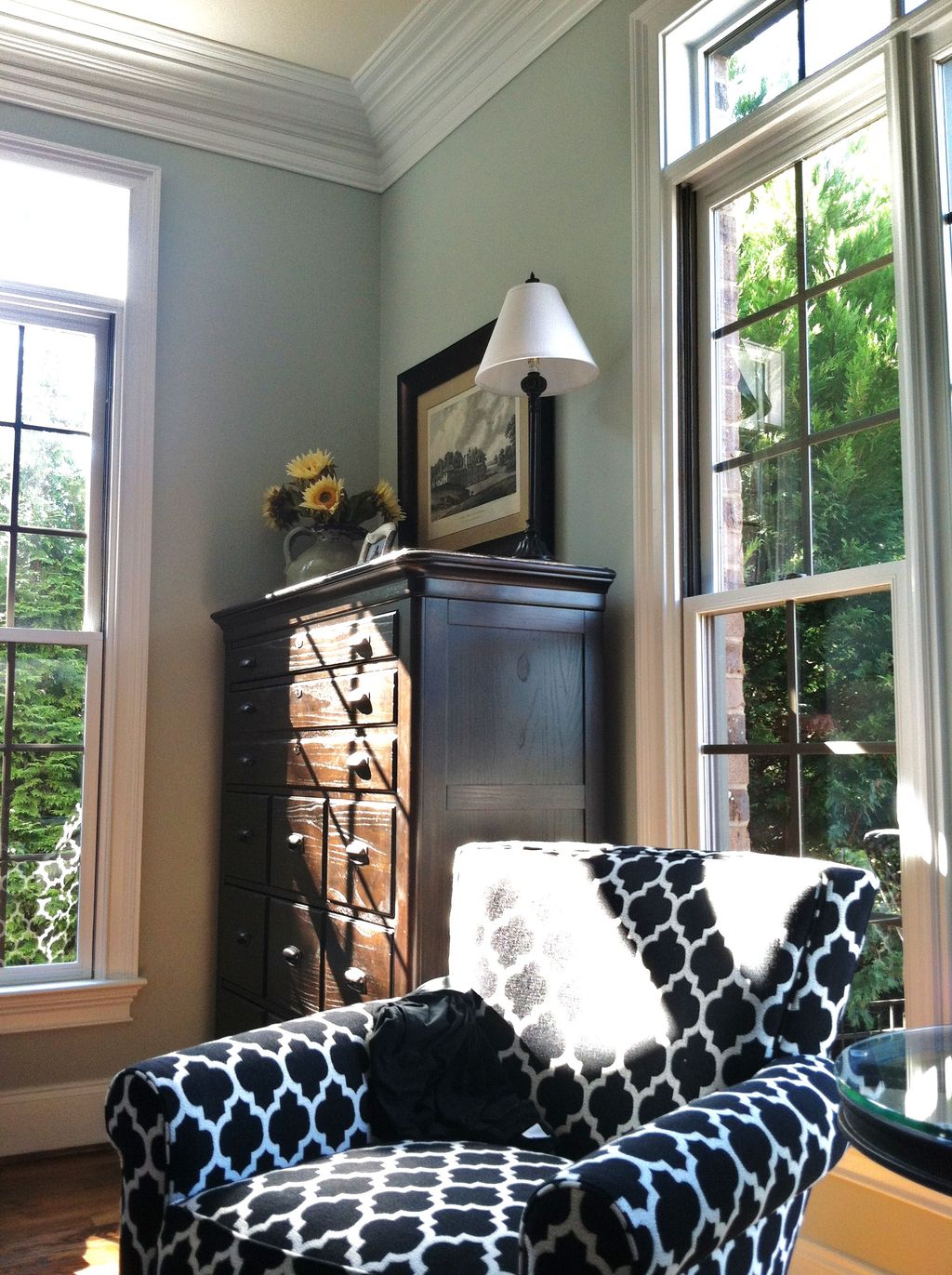 Interior painting;
Walls, ceilings, trim and crown