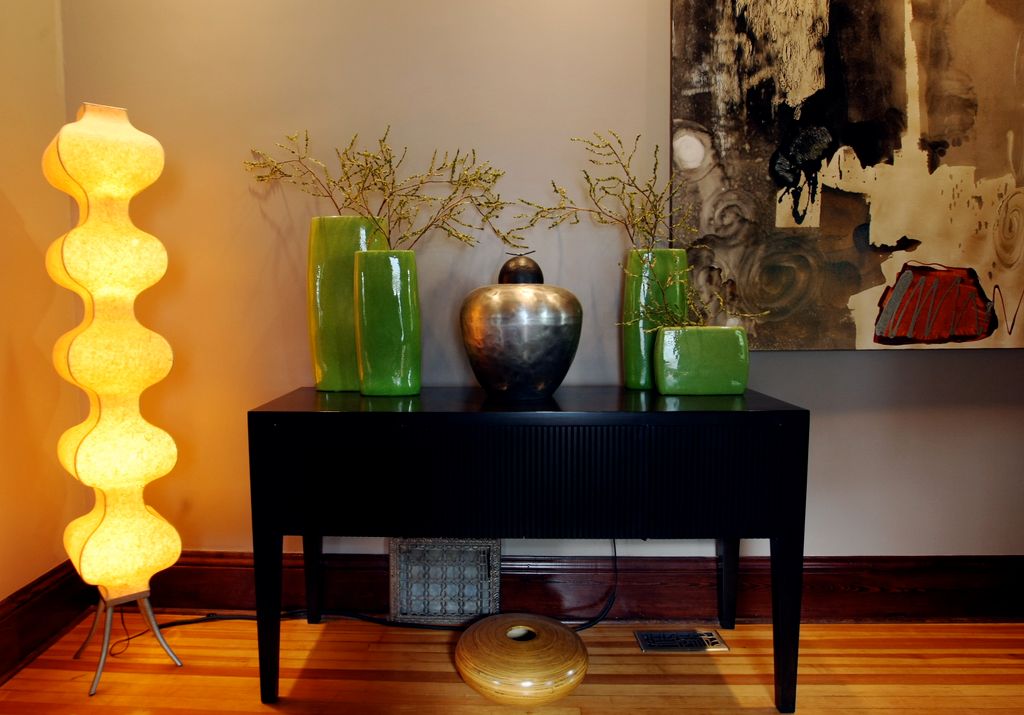 Vignette with vases