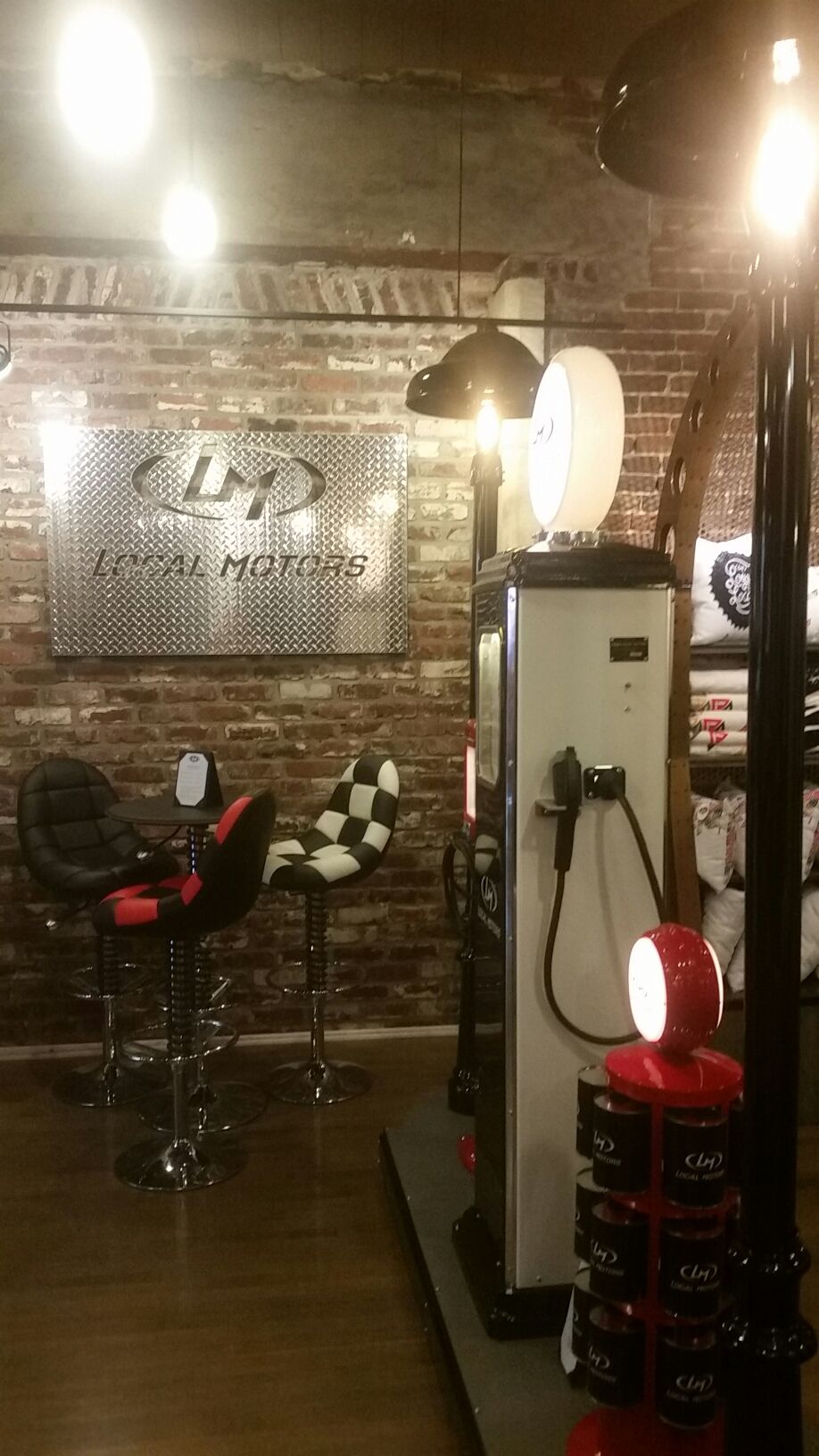 Custom Retail Renovation 