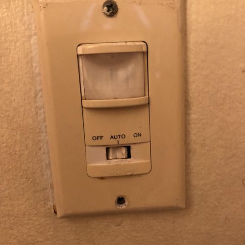Busted light switch, which didn’t work on/ off or 