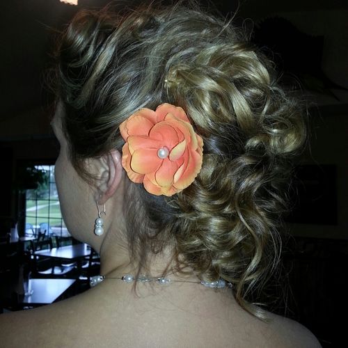 Formal Hairstyling