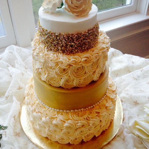 Elegant 4- tiered Wedding Cake