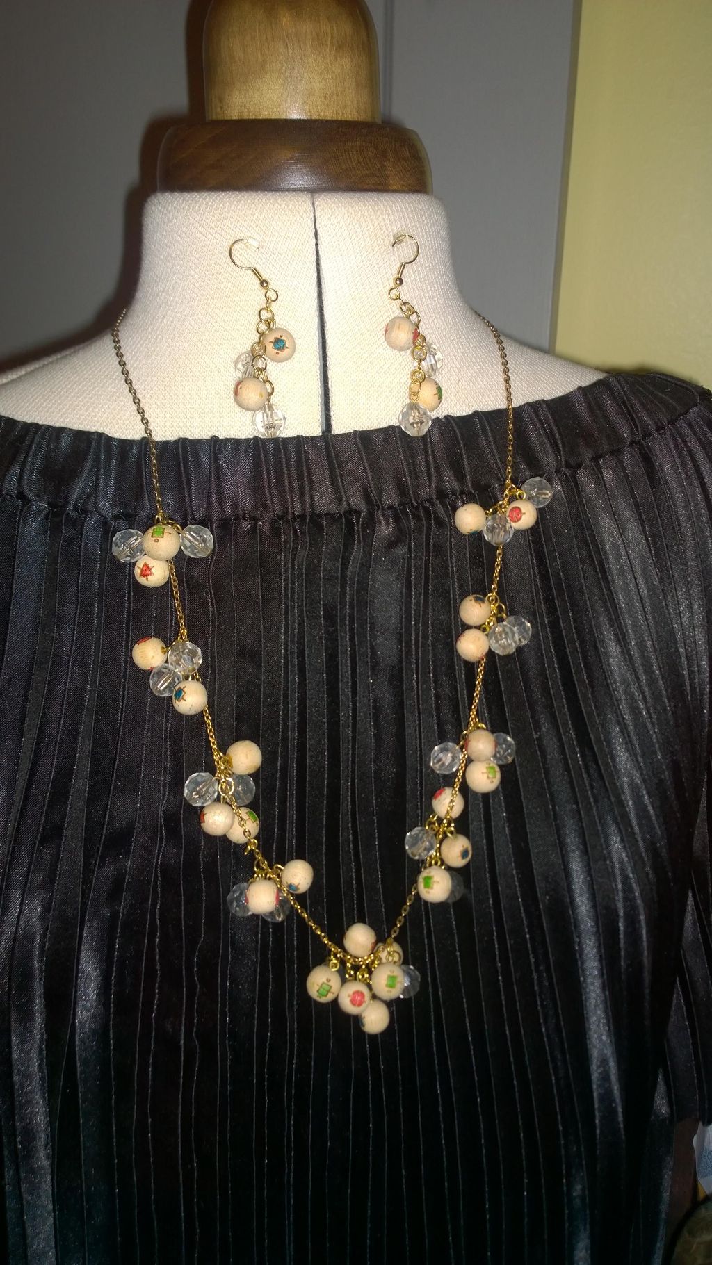 27" with 4" extender and earrings