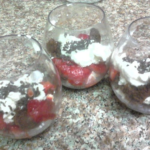 Trifles with cream