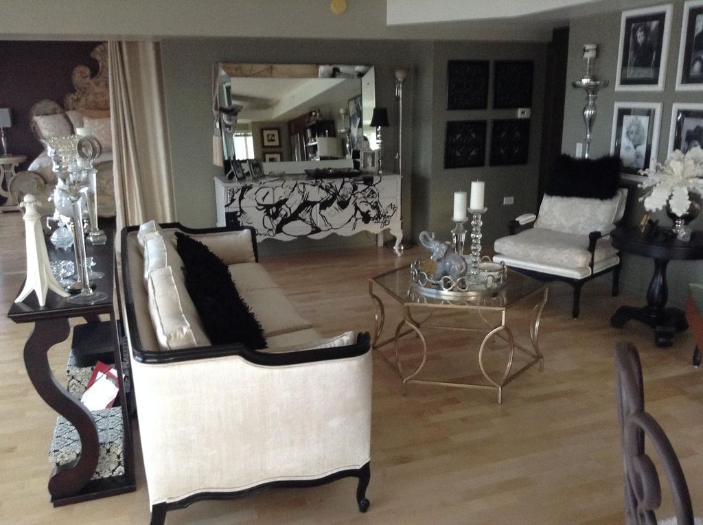 After Highrise-Montage Living room
900 sq ft