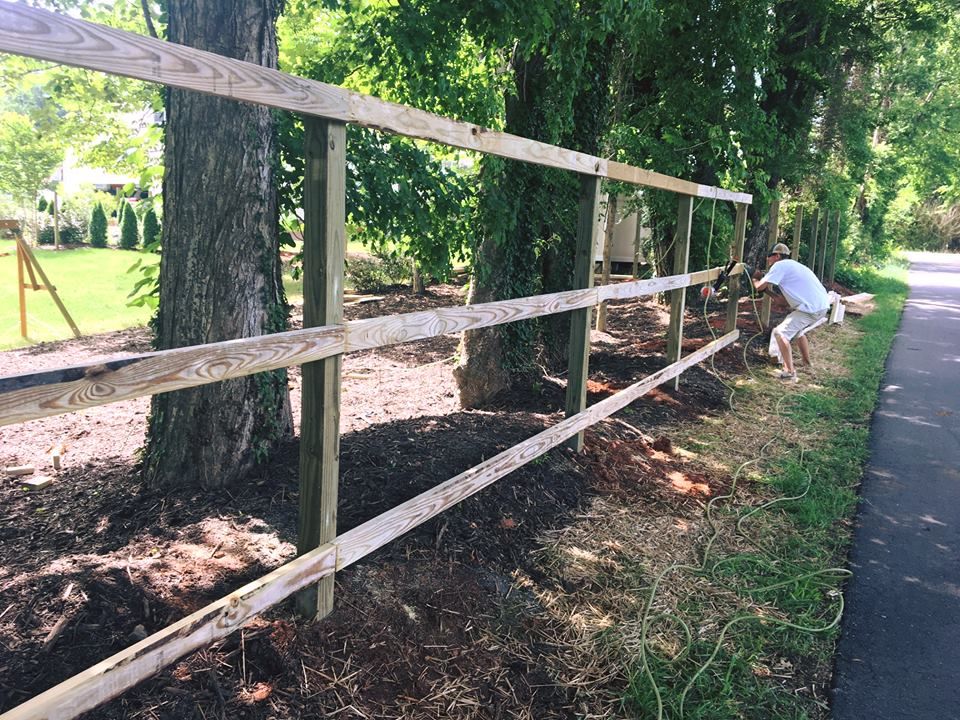 Framing for a privacy fence