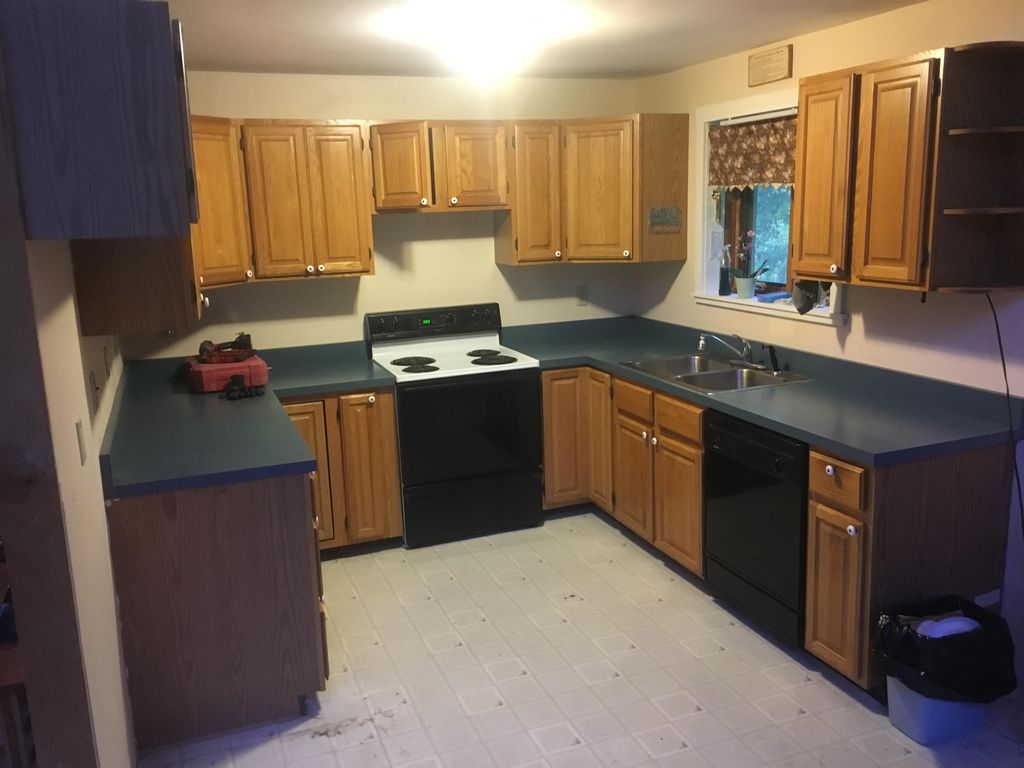 Kitchen renovation (before), 2016. Photo 1 of 3.