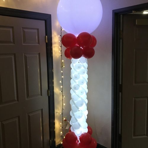 Lighted balloon column