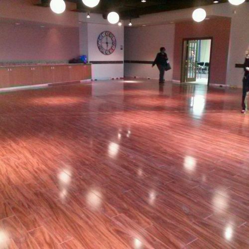Professional wood floor, quality designed and inst