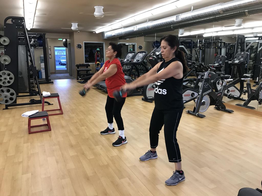 Swing kettlebells keeps the body young and flexibl