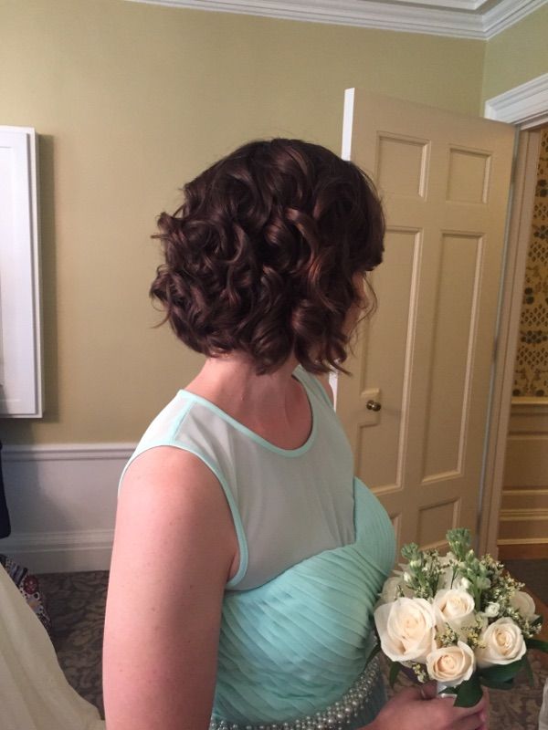 Wedding Hair
Loose curls Bridemaid