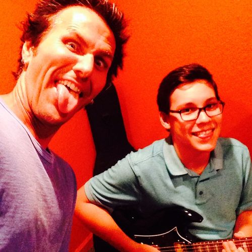 Crazy selfie with guitar student