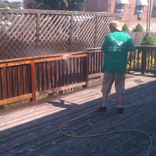 Deck Pressure washing and staining