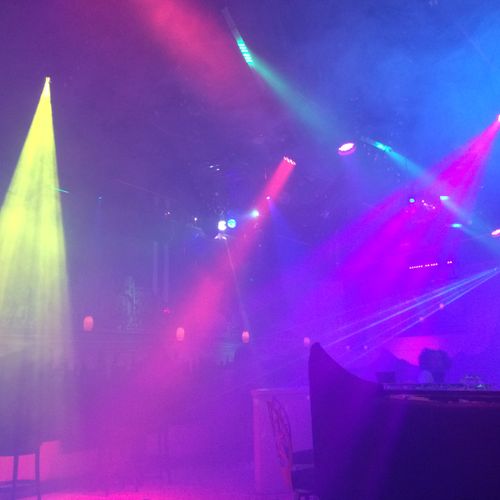 Running additional lights, lasers, and fog, Centra