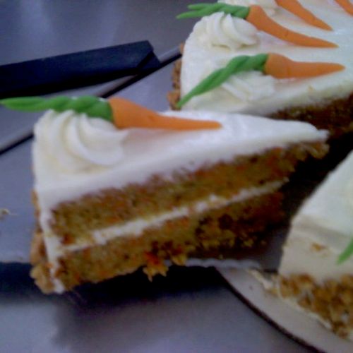 carrot cake with marzipan carrots