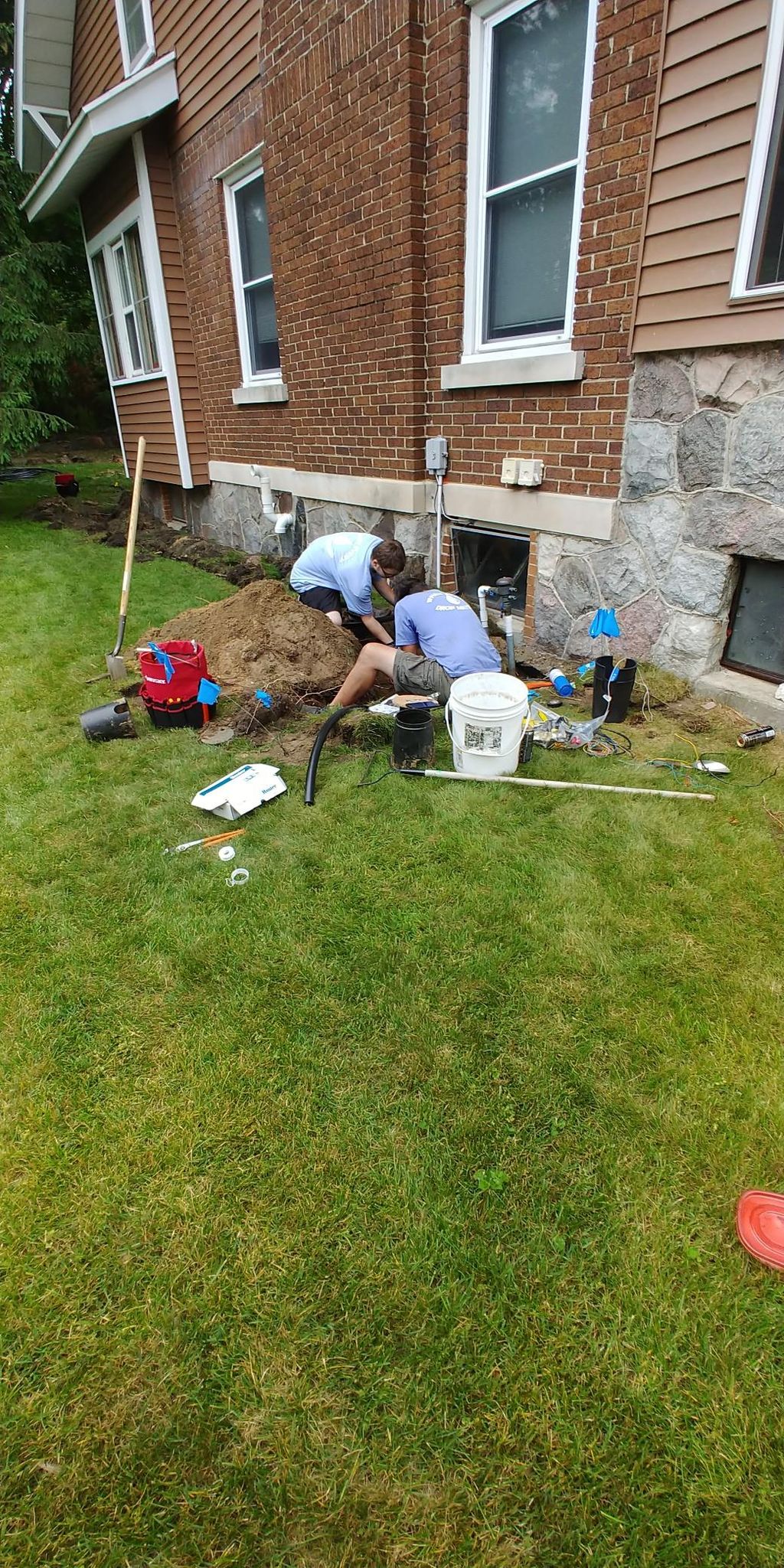 Teamwork in the field 