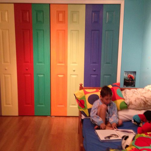 I believe Kids rooms have to be bright and colorfu