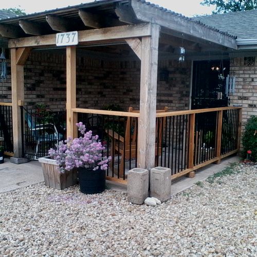 I created the Fence for this pergola.