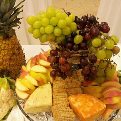 Cheese & Crackers with Fruit