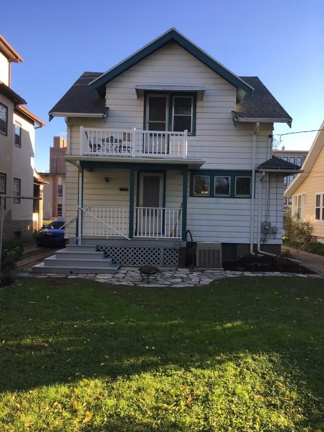 Rebuilt 2 nd story balcony new railing and built t