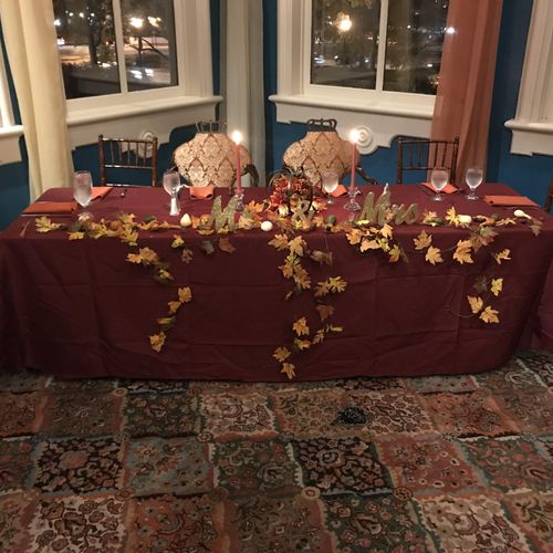 Fall themed wedding party table.