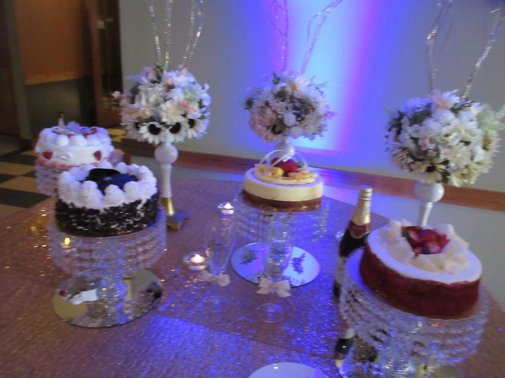 Redmond Wedding - Reception Set up, Cake Stand, Li