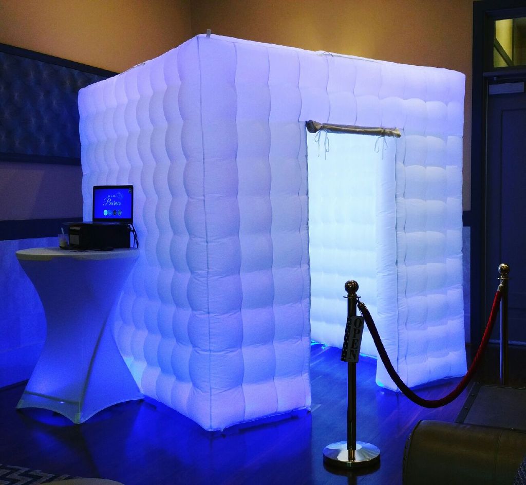 Cube Enclosure @ Noah's Events Venue