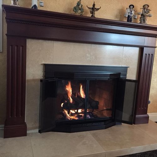 Traditional Fireplace Mantel