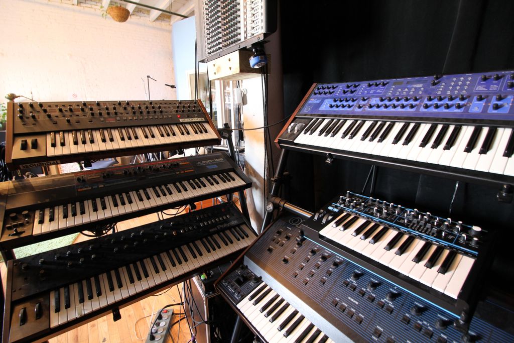 Vintage synths & fat sounds are happening at RLF.