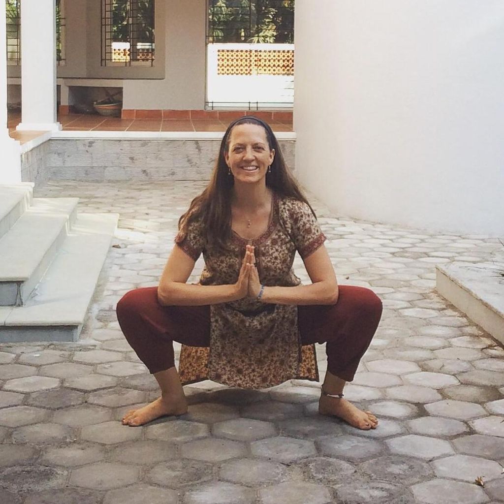 Angie (Indian Yoga Queen)