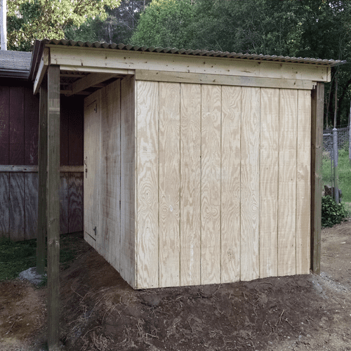 Custom built pump house shed.
