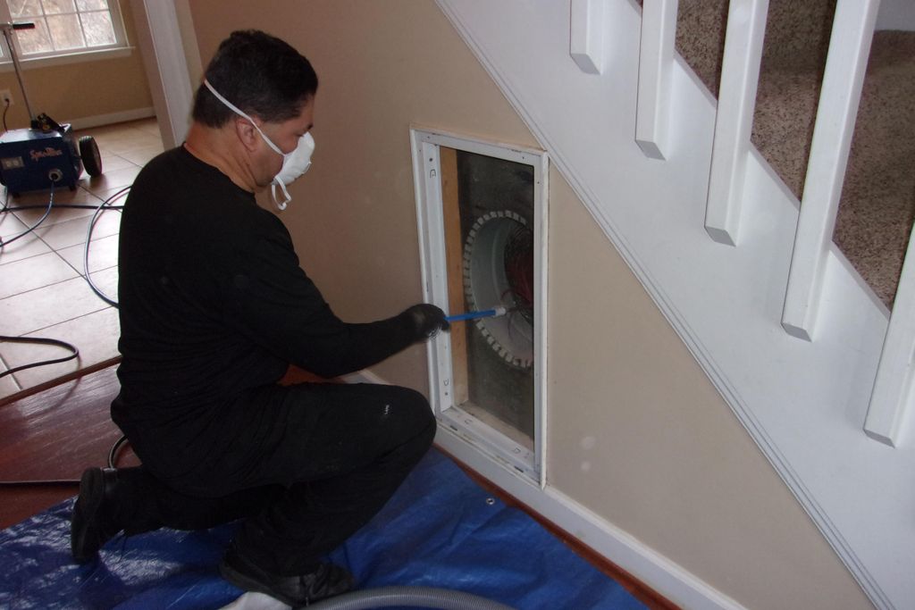 Disinfecting Main Air Return for Mold