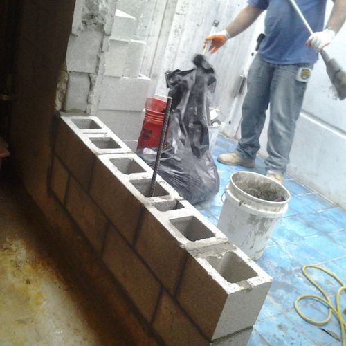 Concrete Block divider (1)