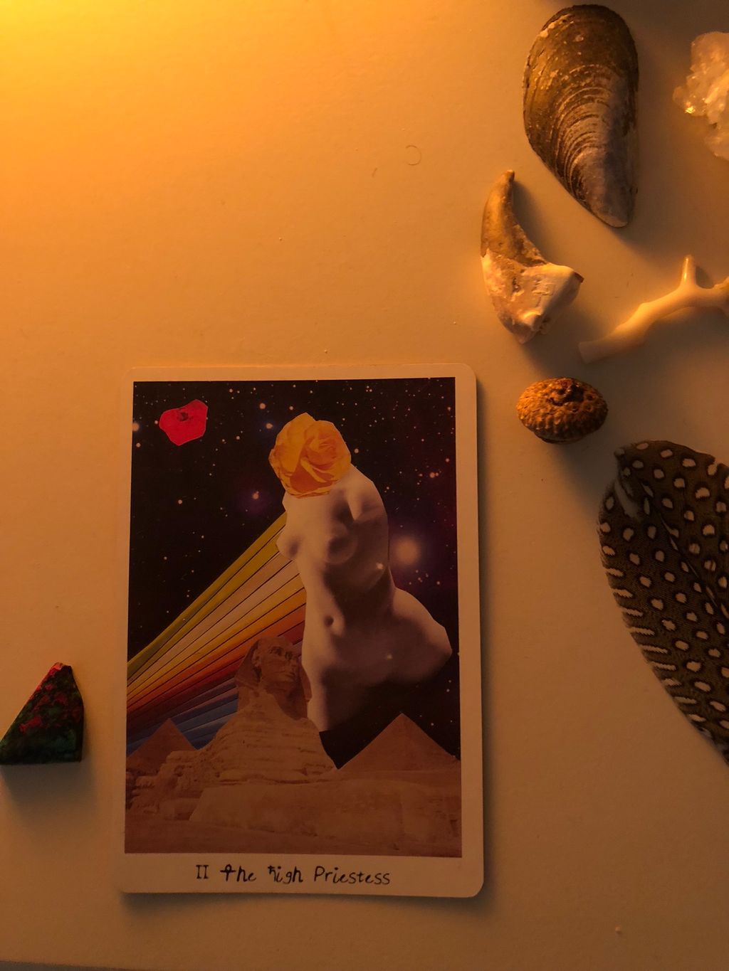 Oracle cards, crystals & sacred objects help us ke