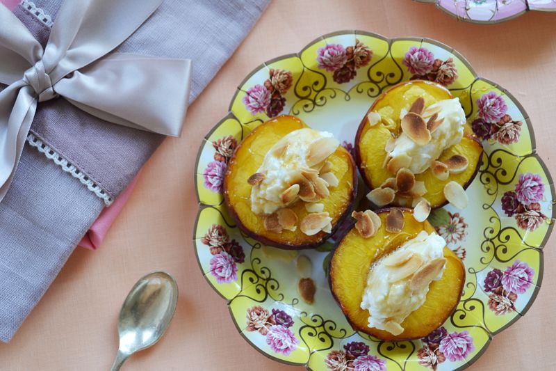 Roasted peaches