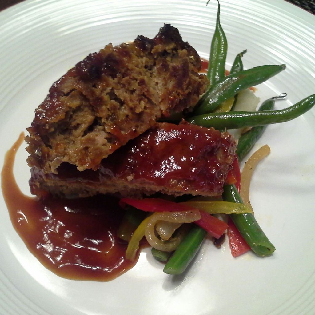 Meat Loaf, Potato Puréed and Sautéed Vegetables