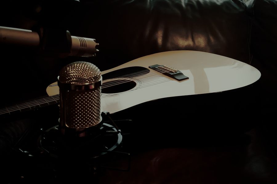 Acoustic guitar recording