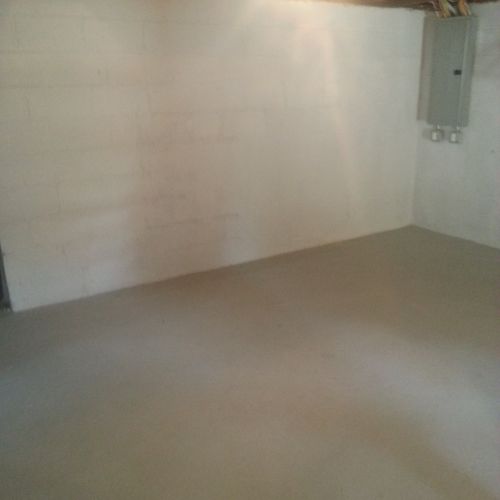 Waterproofed basement:  masonry treatment and coat