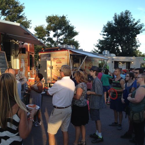Food Trucks are a great way to entertain crowds of