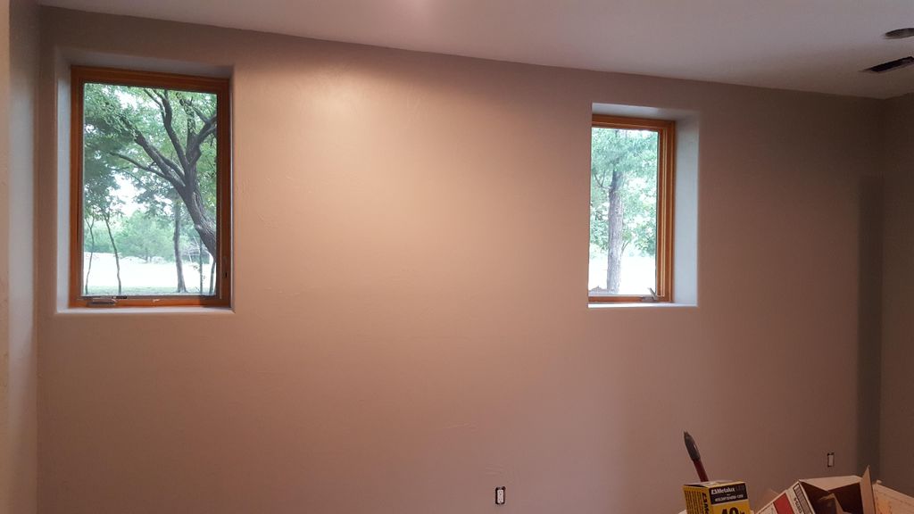 house #1 drywall, texture, and paint/ living room 