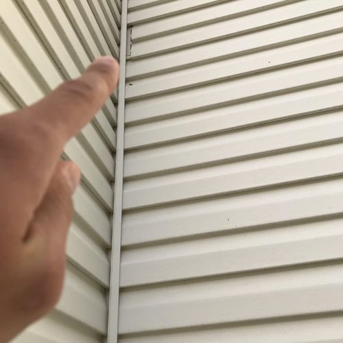 I damaged section of vinyl siding is a perfect pla