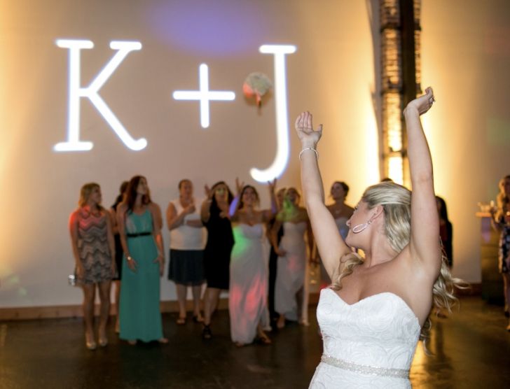 Wedding bouquet toss