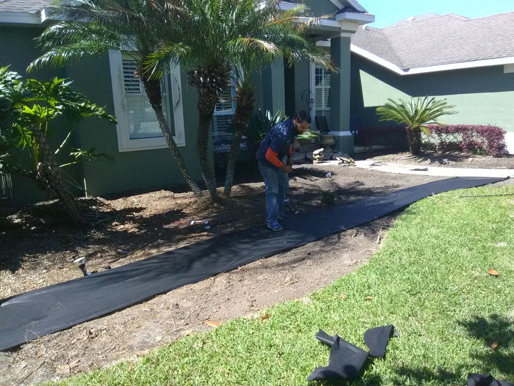 Landscape Install (Weed barrier)