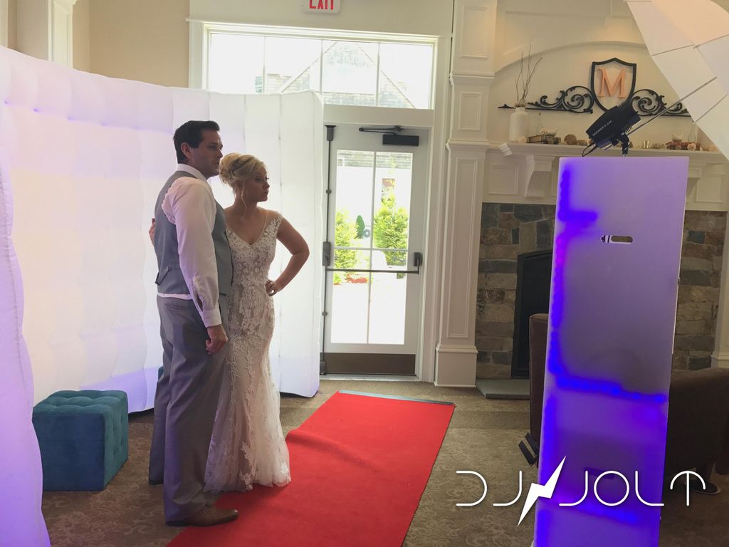 NEW! The DJJ Celebrity Photo Booth is now availabl